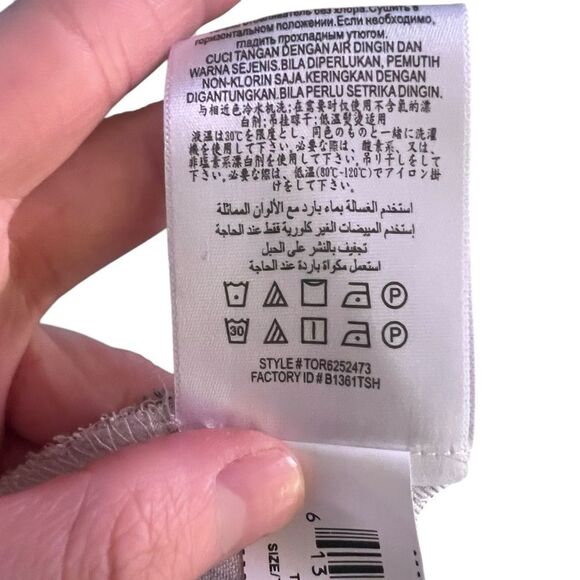 NWT! BCBGENERATION striped long sleeve dress - Picture 6 of 9